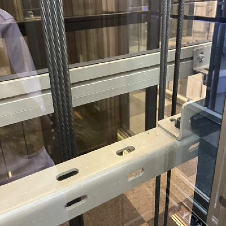 microprocessor controlled traction home elevator quiet safe customizable.jpg